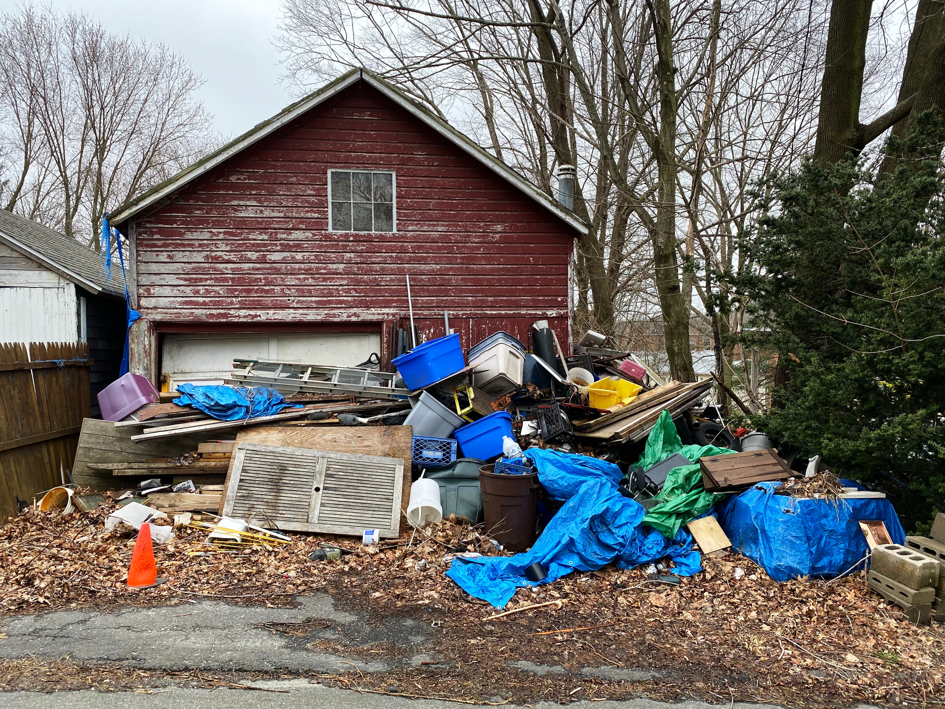 Hoarding Cleanup in Bentonville, Bella Vista, Springdale, Rogers, Fayetteville, and the Surrounding Areas